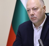 Желязков не изключи вдигане на ДДС